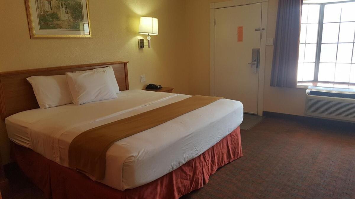 Stadium Motel - Lubbock Medical Center Екстер'єр фото